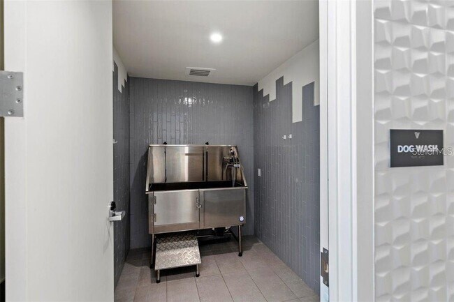 Building Photo - 111 Golden Gate Point