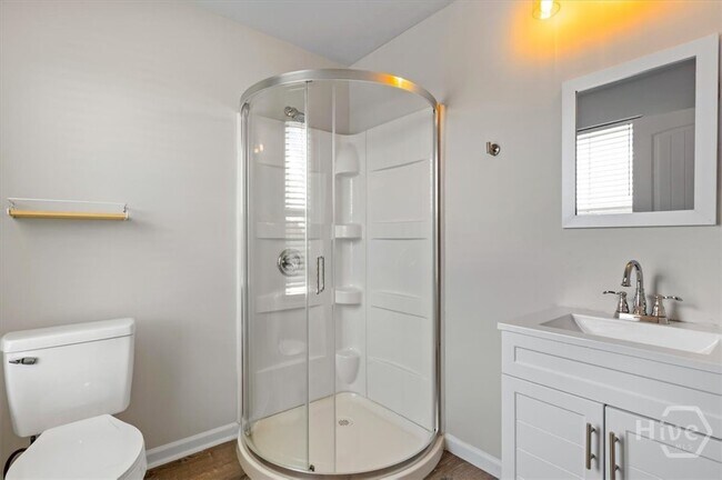 Building Photo - 142 Bottlebrush Dr