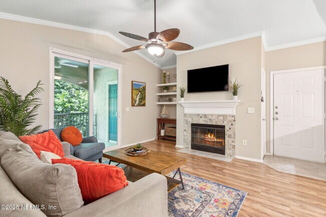 Building Photo - 160 Veracruz Dr