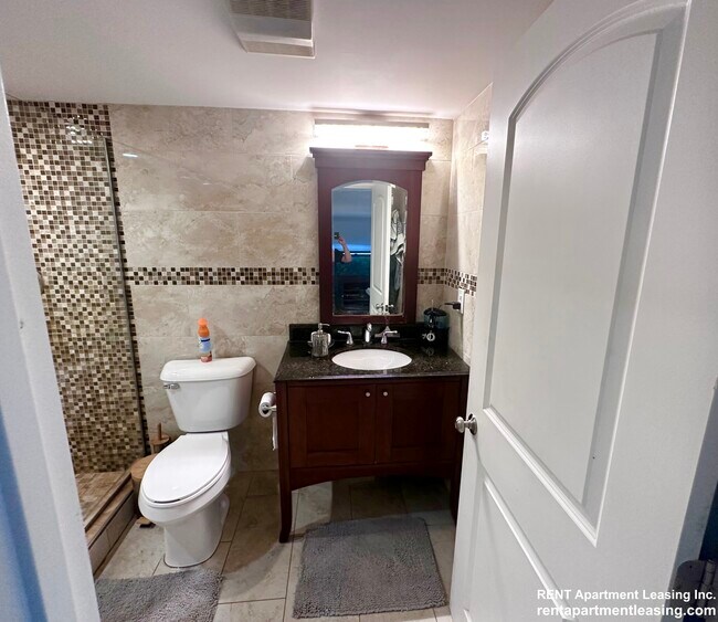 Building Photo - 9944 Karlov Ave