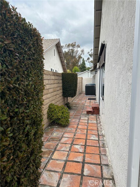 Building Photo - 27462 Vía Olmo