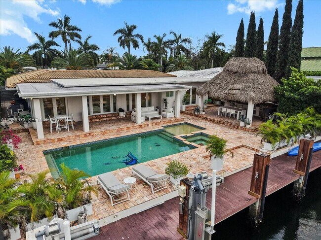 Building Photo - 12930 Oleander Rd