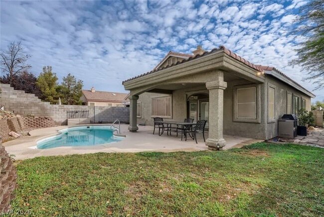 Building Photo - 401 Carlton Kay Pl