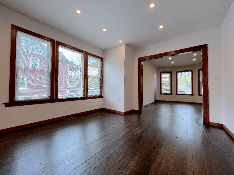 Building Photo - 5038 Seminole St