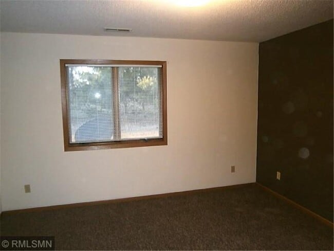 Building Photo - 1232 Spruce Ct