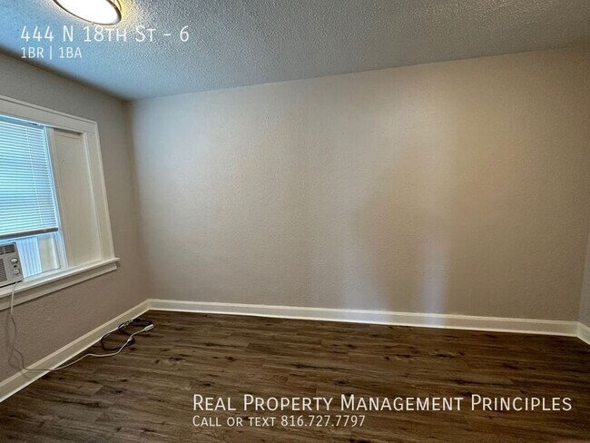 Building Photo - 444 N 18th St