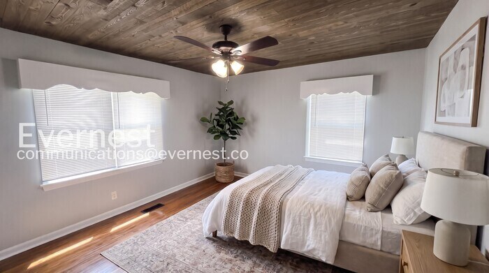 Building Photo - 3659 Thrushwood Dr