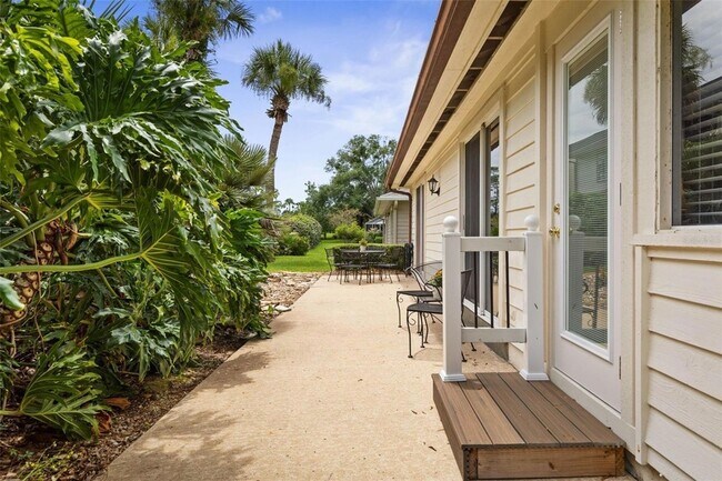 Building Photo - 4 Jasmine Run