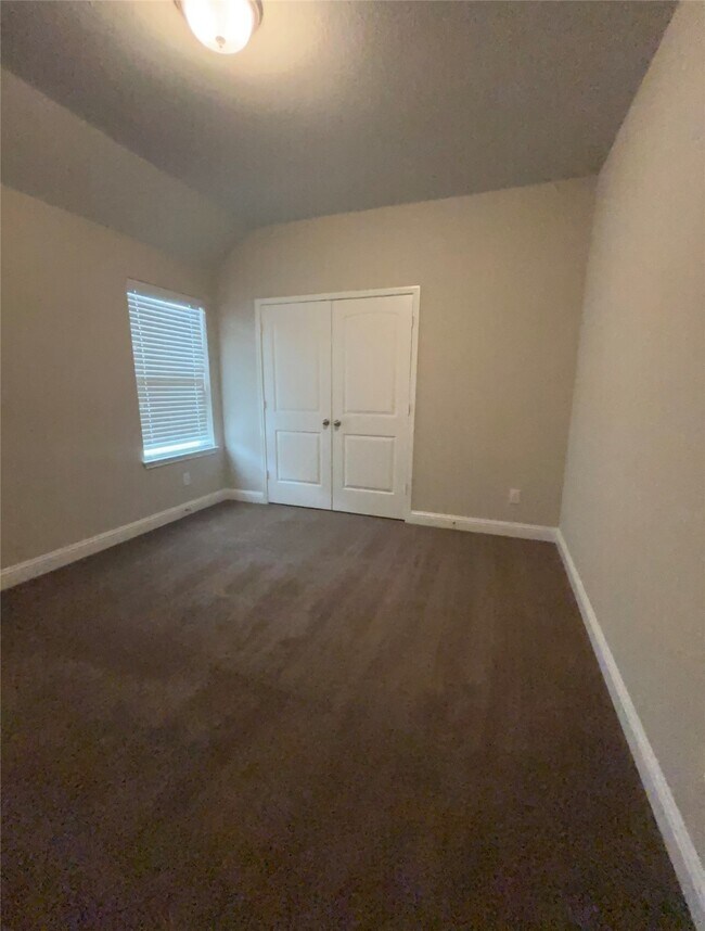 Building Photo - 14915 Gyrfalcon Fork