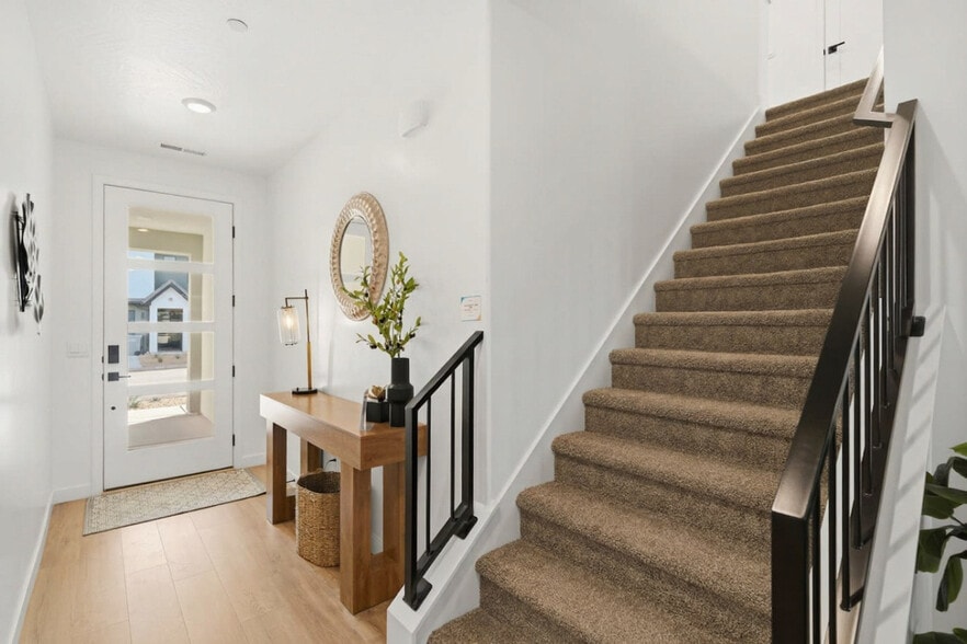 Building Photo - 1702 Ripple Rock Dr