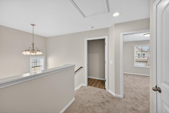 Building Photo - 255 Mansell