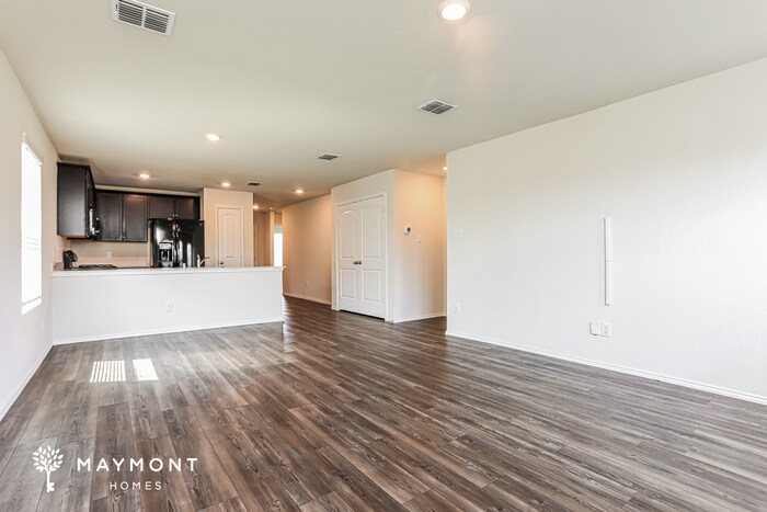 Building Photo - 4104 Wintergreen Dr