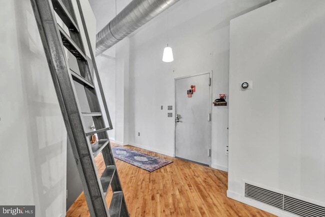 Building Photo - 428-40 N 13th St