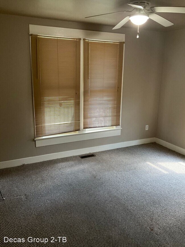 Building Photo - 3 br, 1 bath House - 125 20th Avenue NE