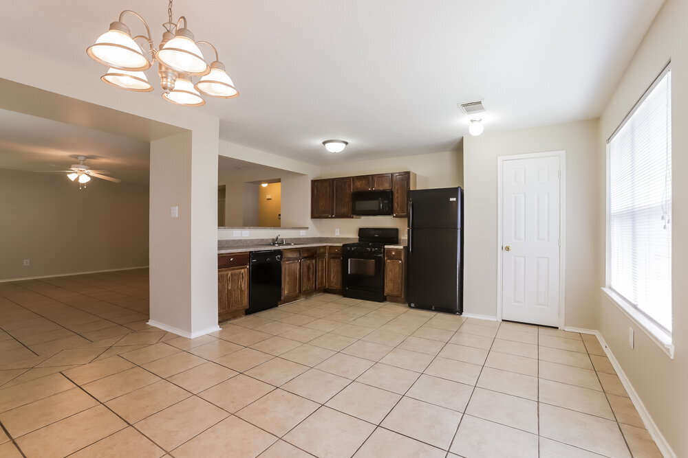 Building Photo - 3306 Coldwater Canyon Ln