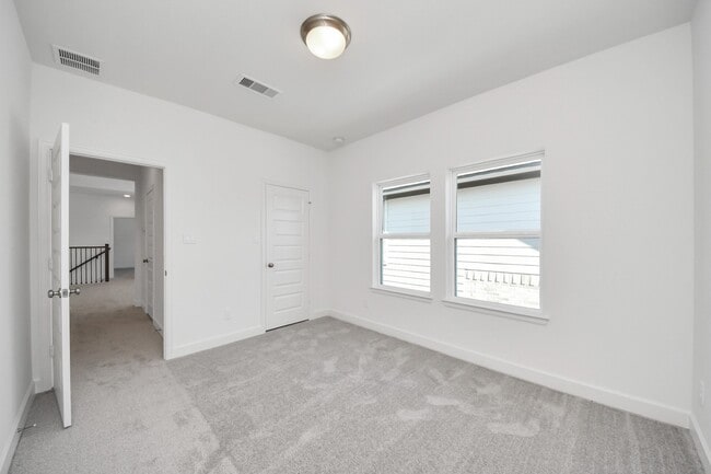 Building Photo - 5806 Pink Coral Ln