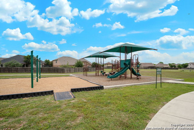 Building Photo - 2934 Daisy Meadow