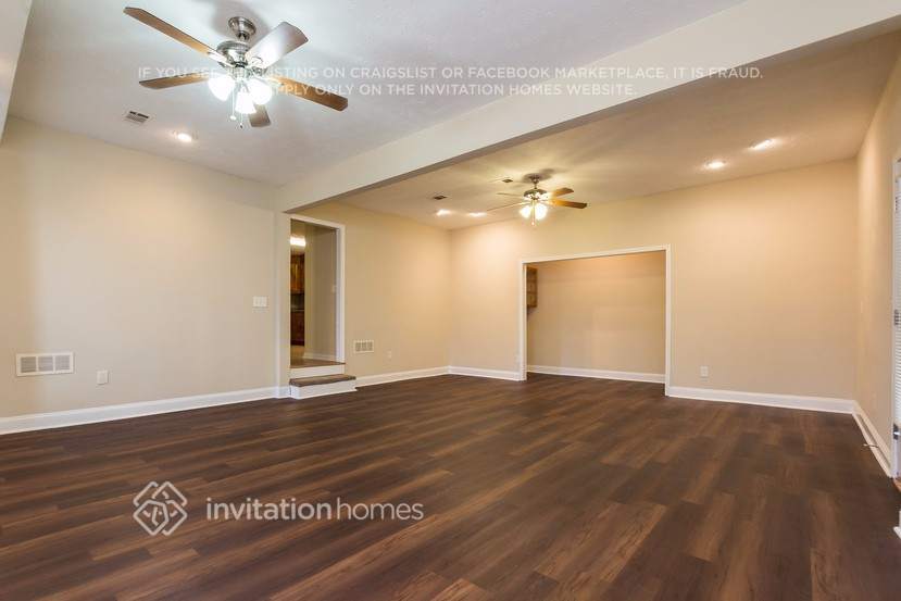 Building Photo - 5345 N Fork Dr SW