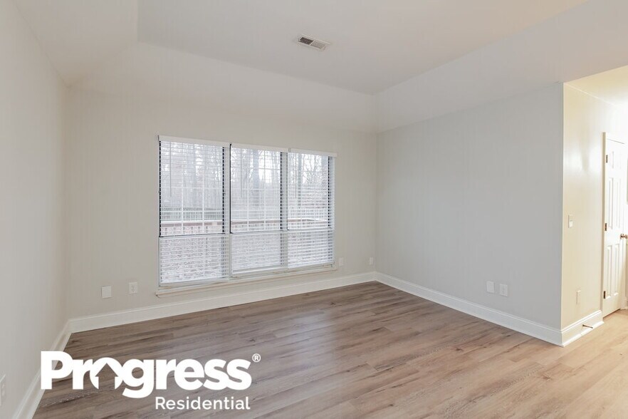 Building Photo - 7413 Cross Tie Ct