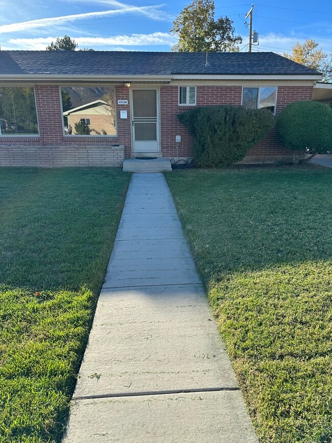 Building Photo - 4538 S Ranchfield Rd