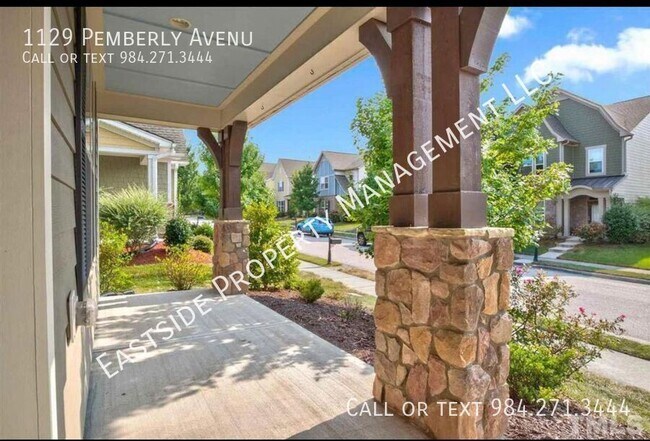 Building Photo - 1129 Pemberly Ave
