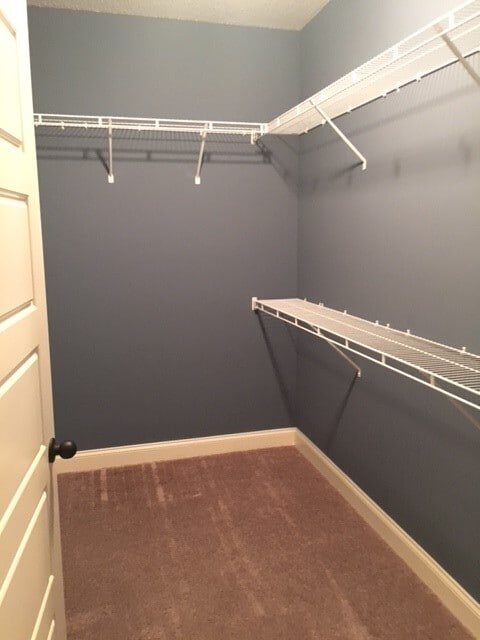 Building Photo - 216 Edgarton Way