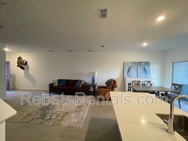 Building Photo - 347 Belfort Ct