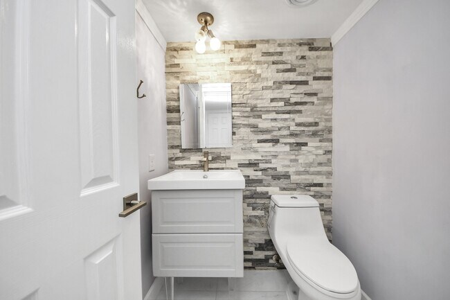 Building Photo - 14365 Lost Meadow Ln