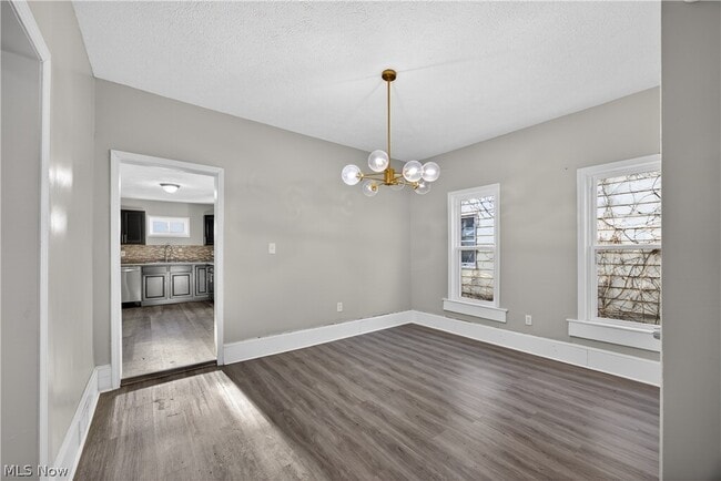 Building Photo - 1566 Winchester Ave