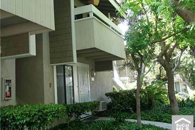 Building Photo - 21 Streamwood-