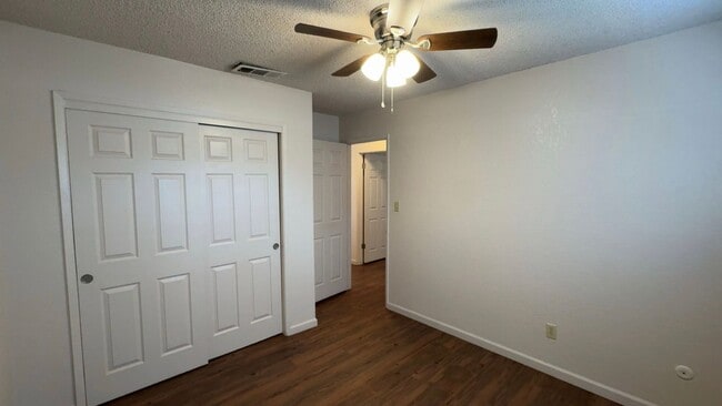 Building Photo - Coming Soon! Nice Apartment Home for Rent!