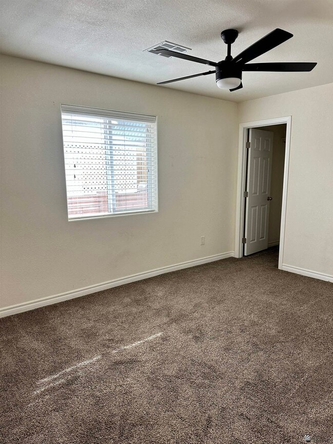 Building Photo - 10266 S Tornado Ave