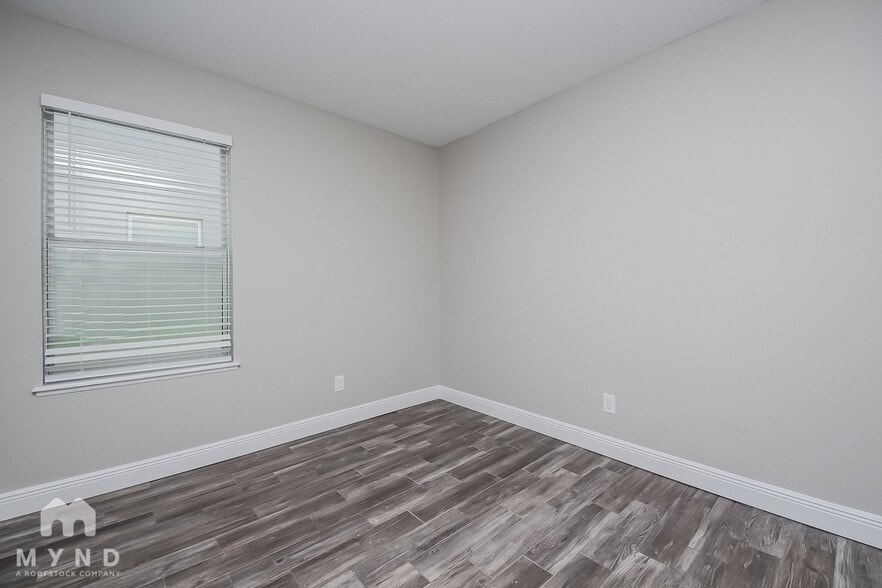 Building Photo - 4991 Windbourne Way