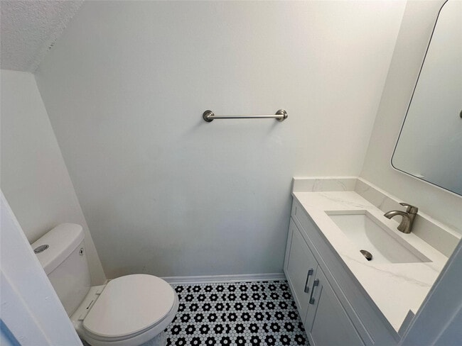 Building Photo - 5503 Pageant Pl