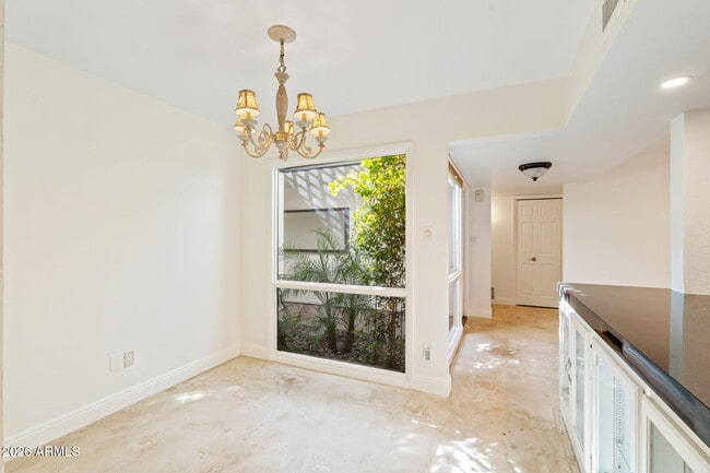 Building Photo - 2614 E Osborn Rd