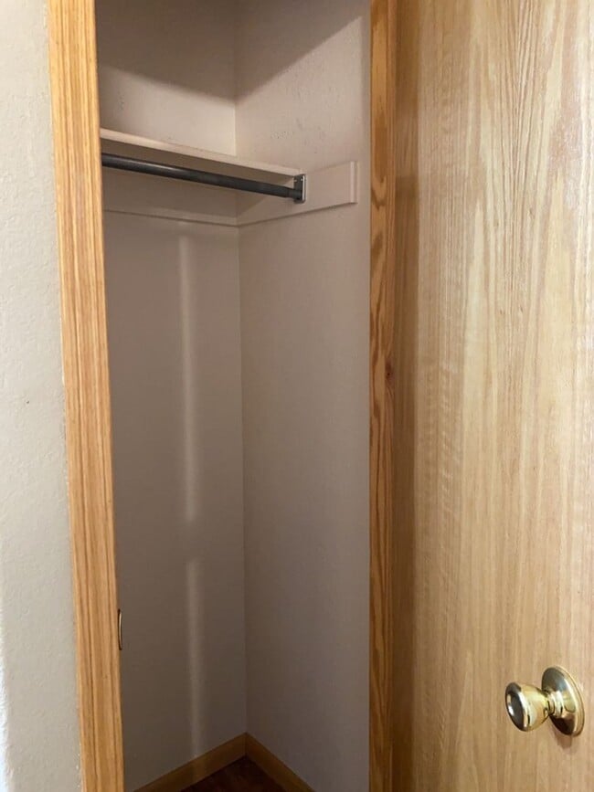 Building Photo - 3 Bed, 2 Bath Duplex in West Fort Collins close to Foothills