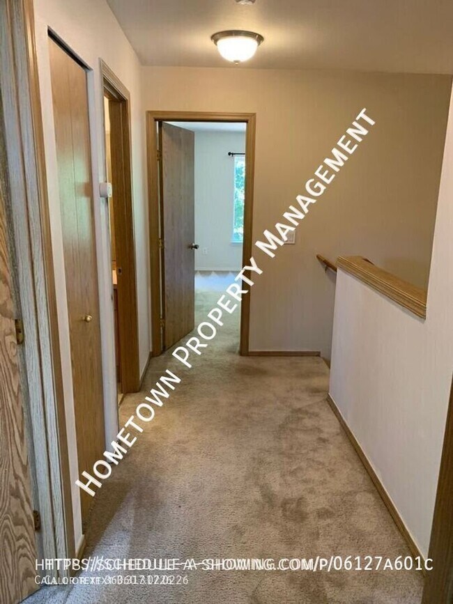 Building Photo - 21606 65th Ave Ct E