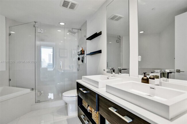 Building Photo - 45 SW 9th St