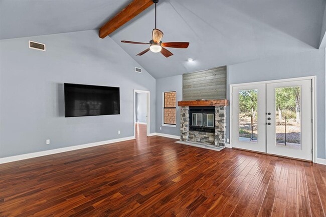 Building Photo - 128 Mockingbird Ln