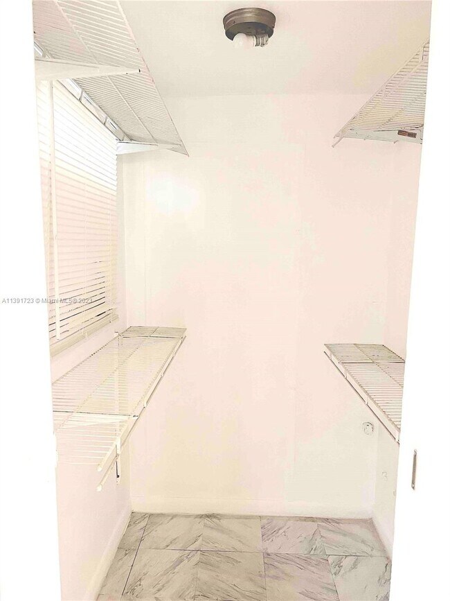 Building Photo - 3101 NW 28th St