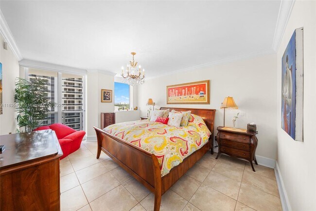 Building Photo - 4779 Collins Ave