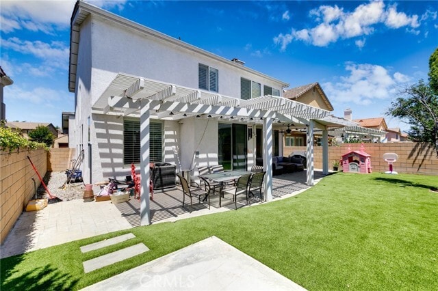 Building Photo - 15881 Madelyn Ct
