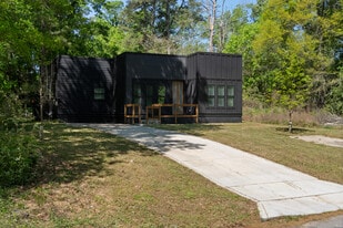 Building Photo - 101 Howell Dr SW