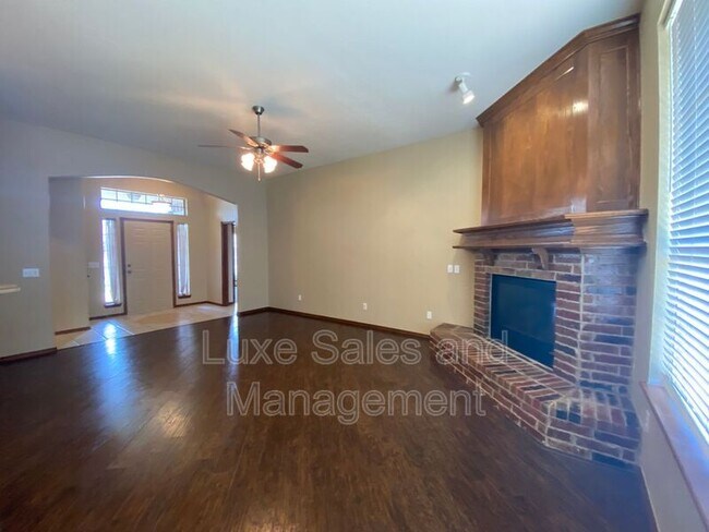 Building Photo - 509 Allison Ln