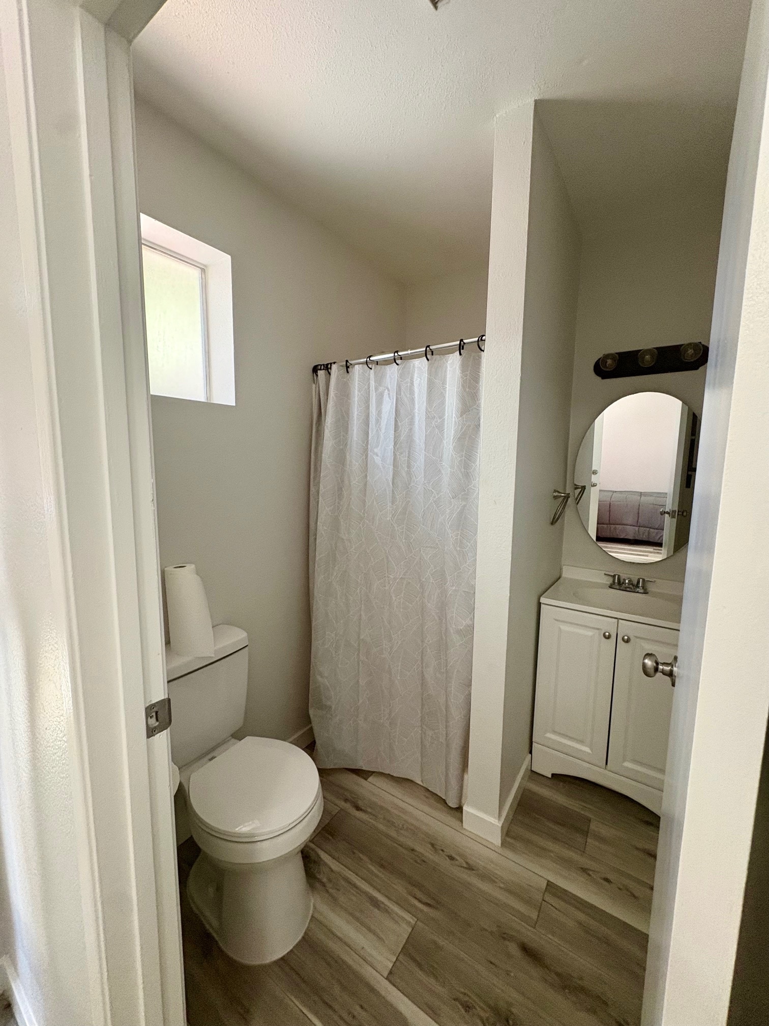 Building Photo - 28409 Victoria Rd