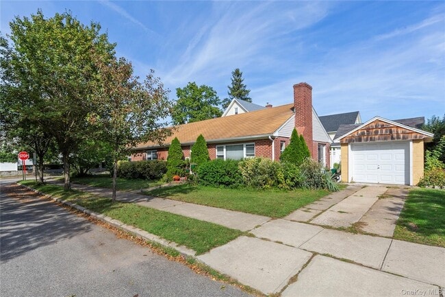 Building Photo - 355 1st St
