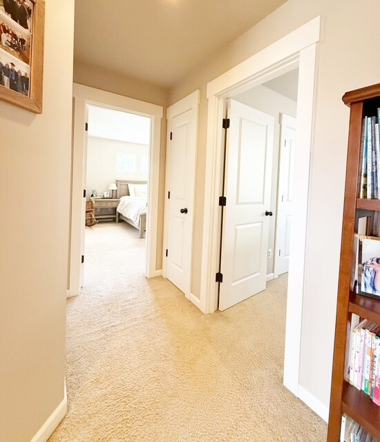Building Photo - 2698 NE Noll Valley Loop