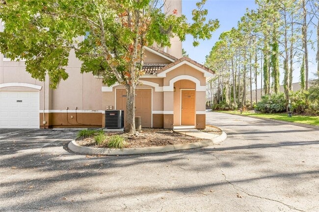 Building Photo - 18006 Villa Creek Dr