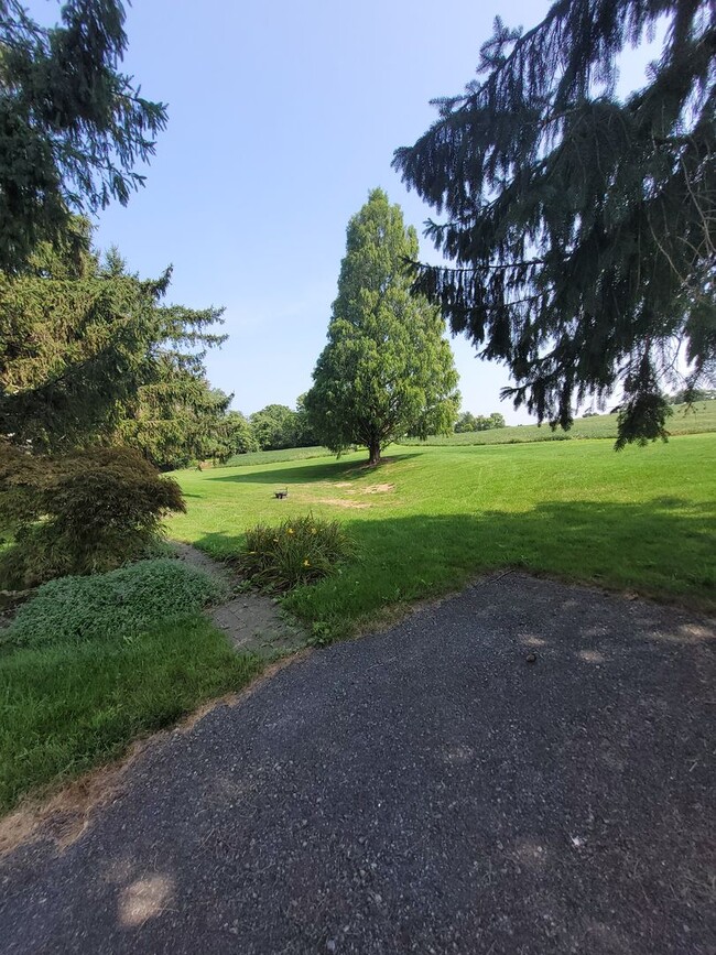 Building Photo - Country Views In Berks County-one pet allowed