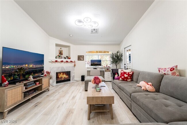 Building Photo - 3320 S Fort Apache Rd